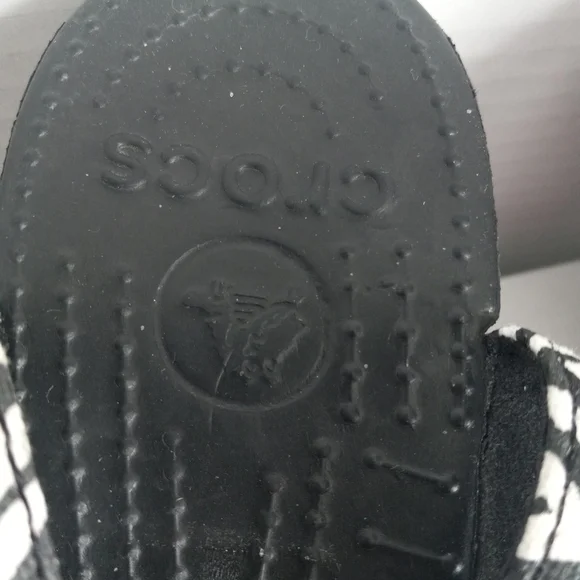 Crocs Black and White Patterned Wedge Platform Sandals Anckle Strap Sz 10w - Picture 5 of 12